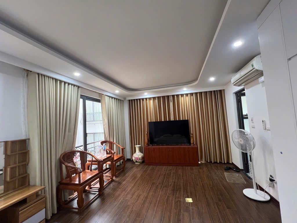 CHÍNH CHỦ BÁN GẤP nhà riêng 46M 6 Tầng ngõ 176 Trương Định- Lô Góc, 3 mặt thoáng – KD hơn 11 tỷ